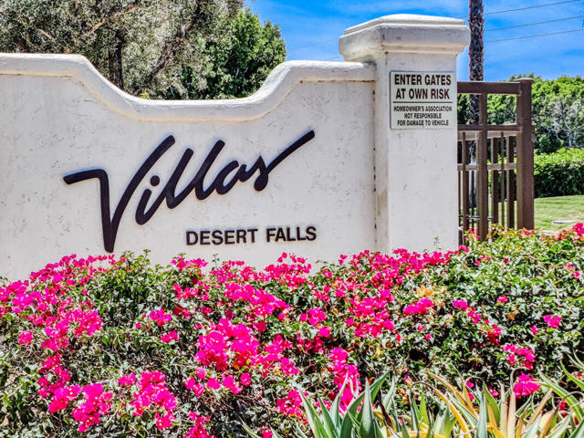 153 Desert Falls E Drive, Palm Desert CA: https://media.crmls.org/mediaz/1e0f2e23-d55a-4832-9697-fd32e341abe8.jpg