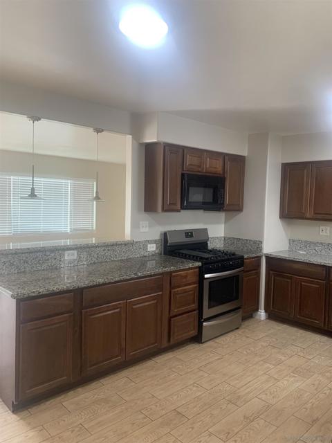 12429 Julian, Lakeside CA: https://media.crmls.org/mediaz/1e0f5b71-a022-4547-87ed-115be458a1b1.jpg