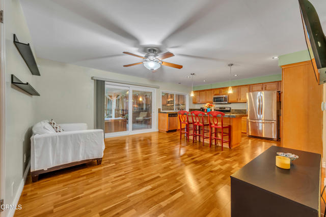 Detail Gallery Image 7 of 39 For 447 Anacapa Cir, Newbury Park,  CA 91320 - 4 Beds | 3 Baths