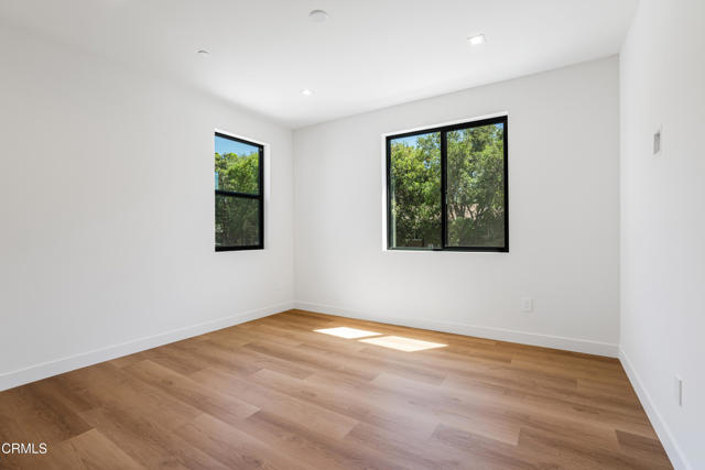 Detail Gallery Image 39 of 68 For 2821 Los Robles Rd, Thousand Oaks,  CA 91362 - 3 Beds | 2/1 Baths