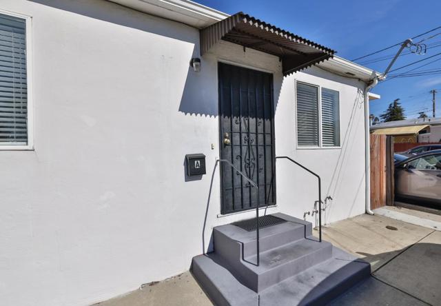 1431 Dwight Way, Berkeley CA: https://media.crmls.org/mediaz/1e10da8b-ecef-4f32-a291-6b3d6e461f62.jpg