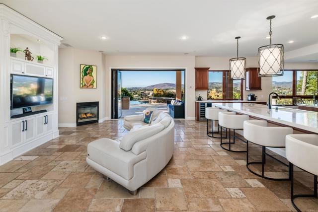 Detail Gallery Image 10 of 72 For 18102 via Ascenso, Rancho Santa Fe,  CA 92067 - 6 Beds | 6/1 Baths