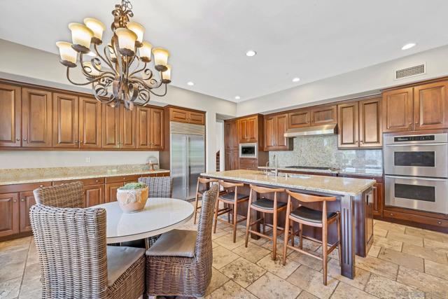 7727 Via Zafiro, San Diego CA: https://media.crmls.org/mediaz/1e11ef28-5ad5-48db-a58a-88b5bc20a3ef.jpg