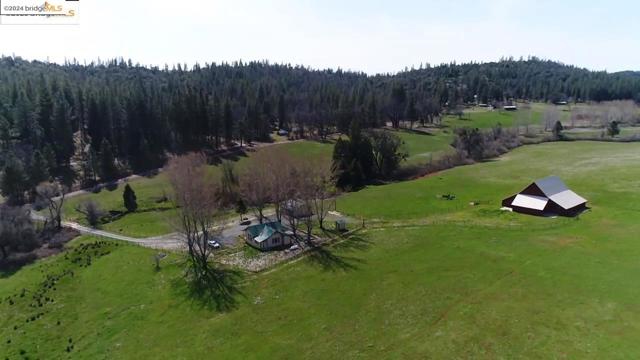 10488 Converse RD, Coulterville CA: https://media.crmls.org/mediaz/1e12d918-6dd9-4362-b2d2-6a8bfeceecd9.jpg