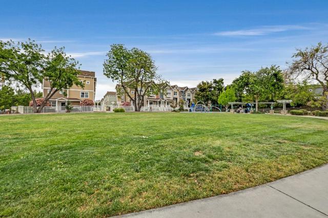 1965 Colony Street, Mountain View CA: https://media.crmls.org/mediaz/1e13dc4a-f9a1-48e8-b2f4-37fc507691a3.jpg