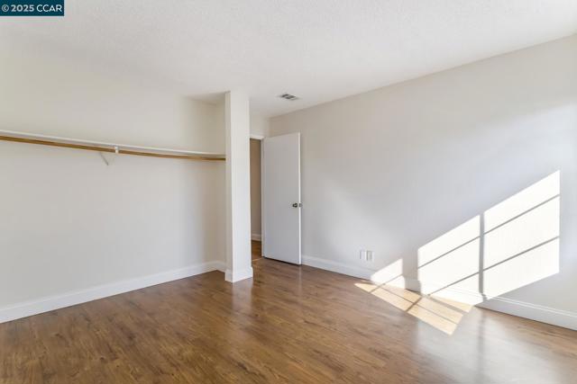 1769 Redwood Rd, Hercules CA: https://media.crmls.org/mediaz/1e15ca4f-eba7-492c-abbe-c3f1e732992d.jpg