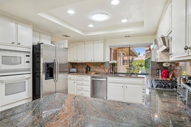 211 Camino Arroyo S, Palm Desert CA: https://media.crmls.org/mediaz/1e16299a-8dea-4535-bc7f-b33b789611c4.jpg