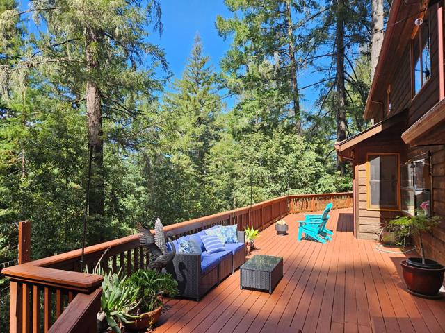 489 Northridge Drive, Scotts Valley CA: https://media.crmls.org/mediaz/1e188893-a1cd-47df-ac95-e69bf80e30cc.jpg