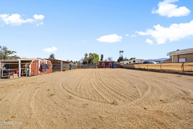 4931 Roundup Road, Norco CA: https://media.crmls.org/mediaz/1e199a6c-ec72-41a8-bb13-7bfbcc09b366.jpg