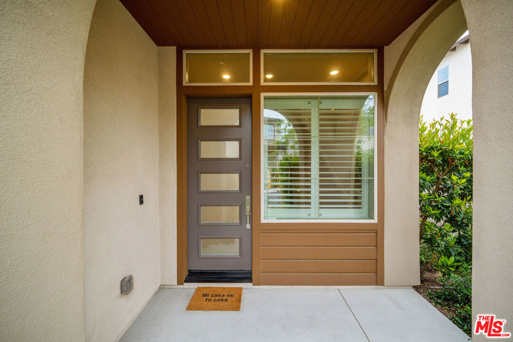 1e1a0c99 E6a3 41fd 8d35 36821ac57743