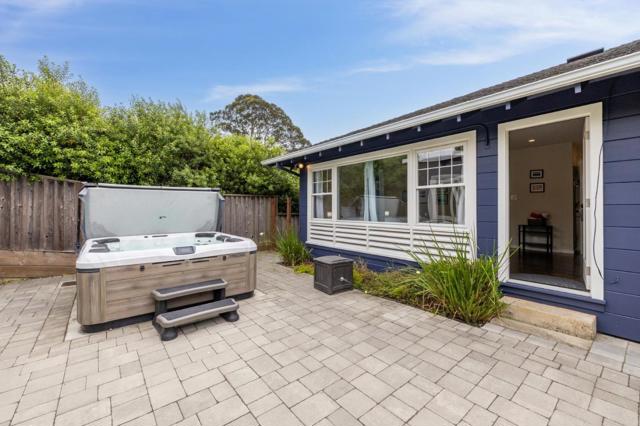 3279 N Cabrillo Highway, Half Moon Bay CA: https://media.crmls.org/mediaz/1e1afe41-f17e-4f64-8a32-0fe0434c63b5.jpg