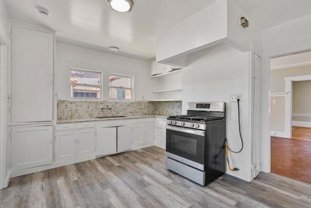 65 S Claremont Avenue, San Jose CA: https://media.crmls.org/mediaz/1e1b1781-2f7f-4cbe-9c2d-b31e9d7fb086.jpg