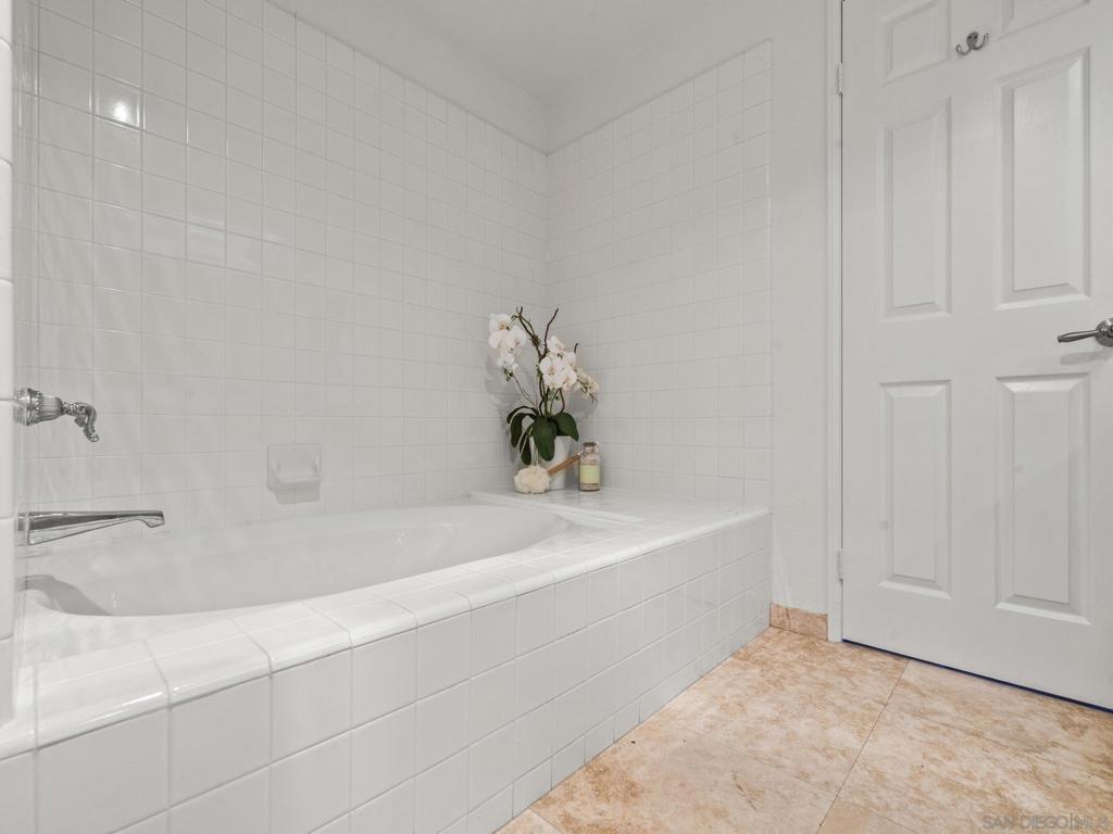 MLS #250043041SD image #44