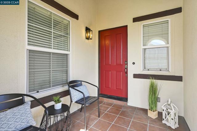 2371 Magnolia Bridge Dr, San Ramon CA: https://media.crmls.org/mediaz/1e1dc8aa-8002-4b0a-9046-f02ea9b3da75.jpg