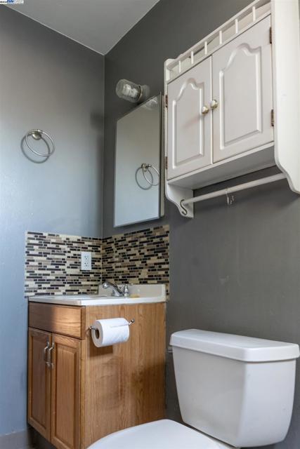 Image 31 of 45 For 9318 Olive St