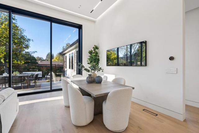 14695 Horseshoe Drive, Saratoga CA: https://media.crmls.org/mediaz/1e1f4e82-da47-46d9-91dc-aeae5d128745.jpg