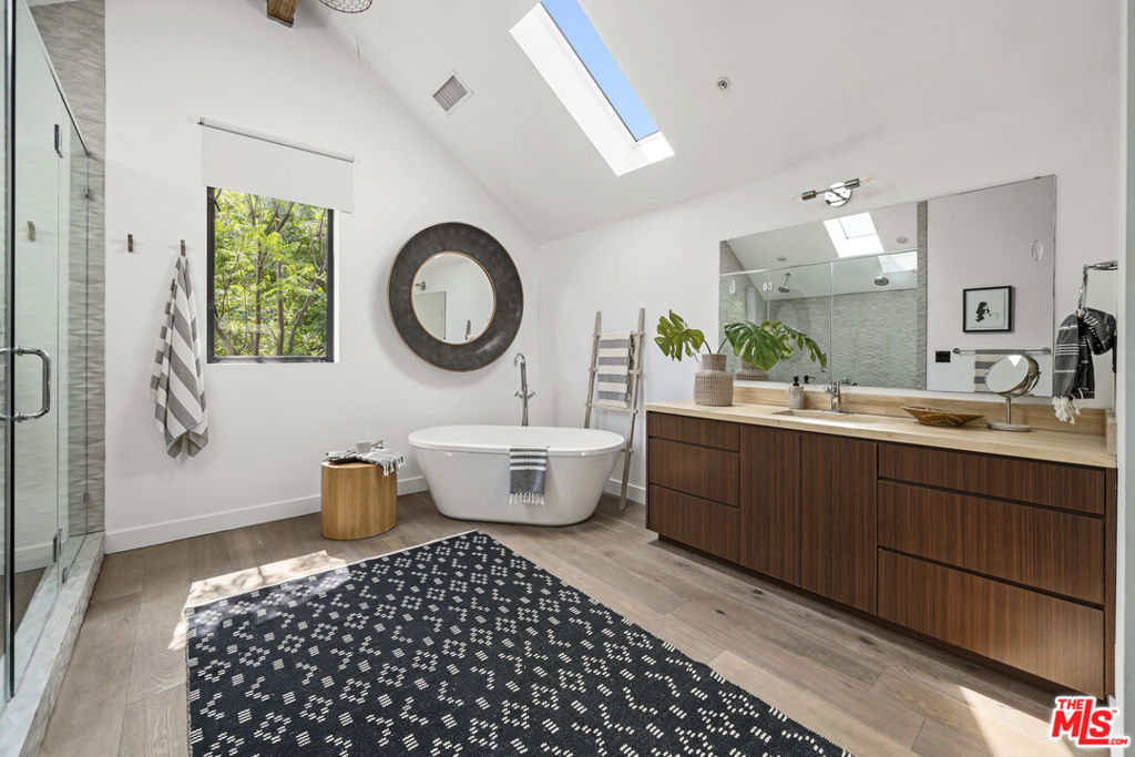 MLS #25532451 img 29