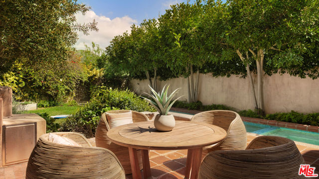 23349 Malibu Colony Road, Malibu CA: https://media.crmls.org/mediaz/1e201a09-d08f-4317-b652-46b524e9729d.jpg