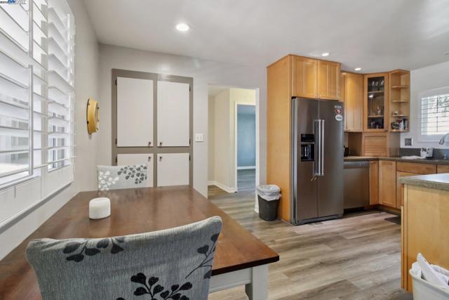 22 Orinda Cir, Pittsburg CA: https://media.crmls.org/mediaz/1e205452-bb7d-4644-8ddf-79ad2fc41d45.jpg