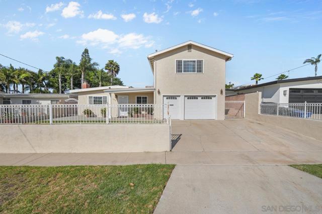 1173 Oasis Ave, Chula Vista CA: https://media.crmls.org/mediaz/1e20e4b1-27ce-4634-849f-71dde34976cc.jpg