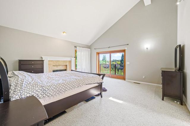 3265 Greenhills Drive, Lafayette CA: https://media.crmls.org/mediaz/1e257160-77eb-42e6-b649-173e15913b6e.jpg