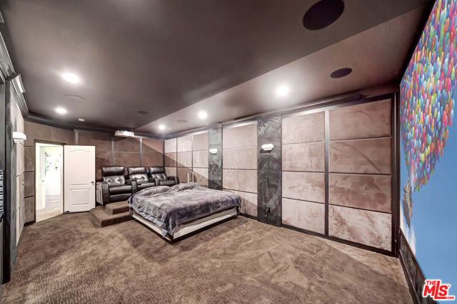 15624 Derrico Lane, Canyon Country CA: https://media.crmls.org/mediaz/1e268c57-0ffc-4b30-ad9b-896e06e84899.jpg