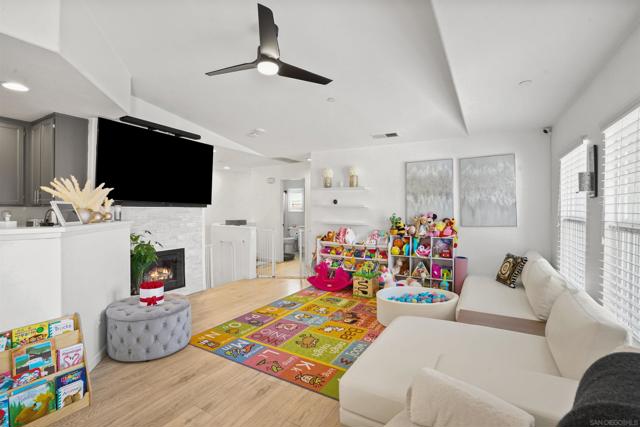 802 Azalea Ave, San Marcos CA: https://media.crmls.org/mediaz/1e26a322-e0c1-416c-bbf9-bc85c3da5753.jpg