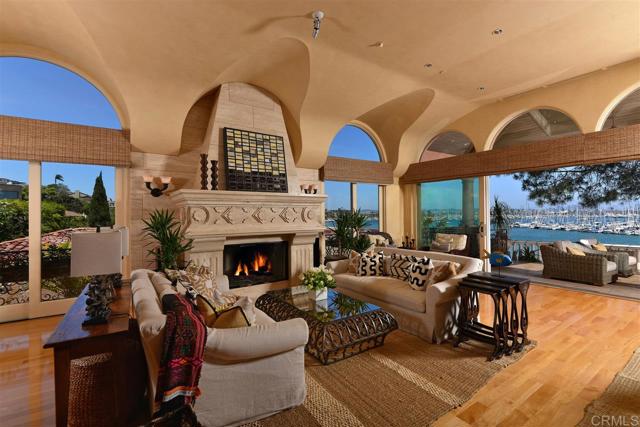 Detail Gallery Image 8 of 25 For 741 Rosecrans, San Diego,  CA 92106 - 3 Beds | 3/1 Baths