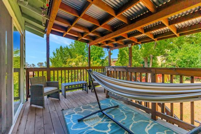33 Woodcliff Court, Oakland CA: https://media.crmls.org/mediaz/1e27b73b-6602-48ab-971d-19764c6a26ca.jpg