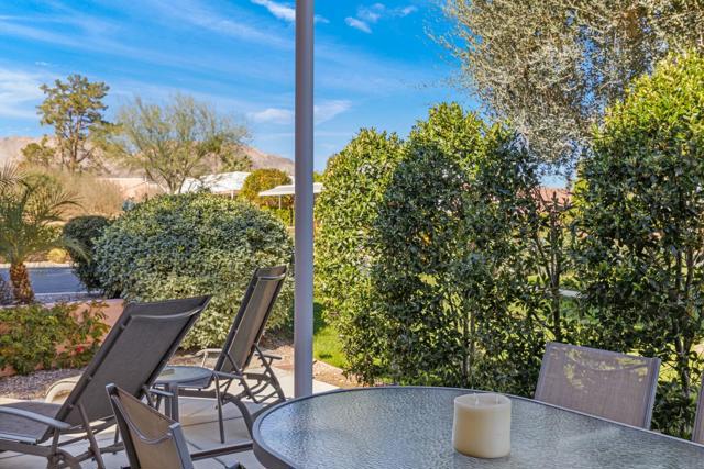 47360 Jadida Avenue, Palm Desert CA: https://media.crmls.org/mediaz/1e28cf79-7e60-4f0d-86a3-7d99f24daad3.jpg