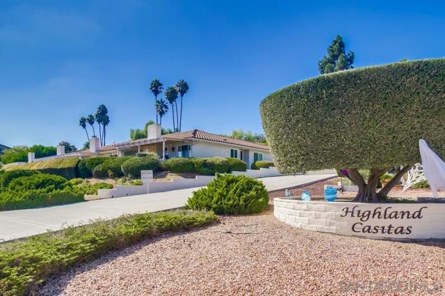 1024 La Tierra Dr, San Marcos CA: https://media.crmls.org/mediaz/1e2a6be6-854e-413f-994c-212bd6c6d509.jpg