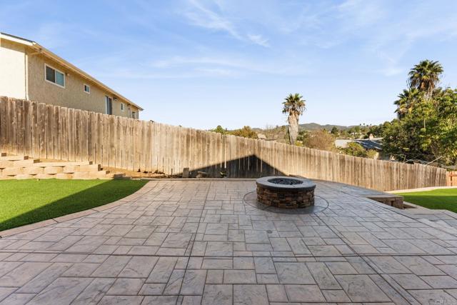 Detail Gallery Image 46 of 55 For 209 Journeys End, Vista,  CA 92083 - 4 Beds | 2/1 Baths