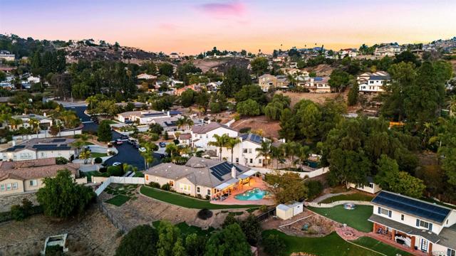 2157 Hidden Springs Dr, El Cajon CA: https://media.crmls.org/mediaz/1e2fe491-49b3-4199-a9ec-5f91bd72fa14.jpg