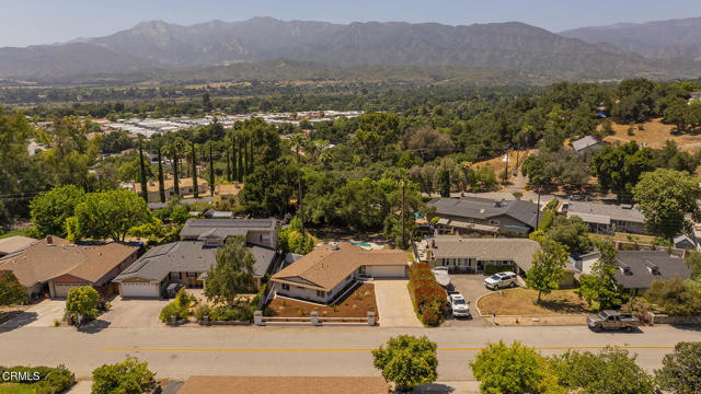 1853 Country Place, Ojai CA: https://media.crmls.org/mediaz/1e307100-288a-408e-a634-573fbba0567e.jpg