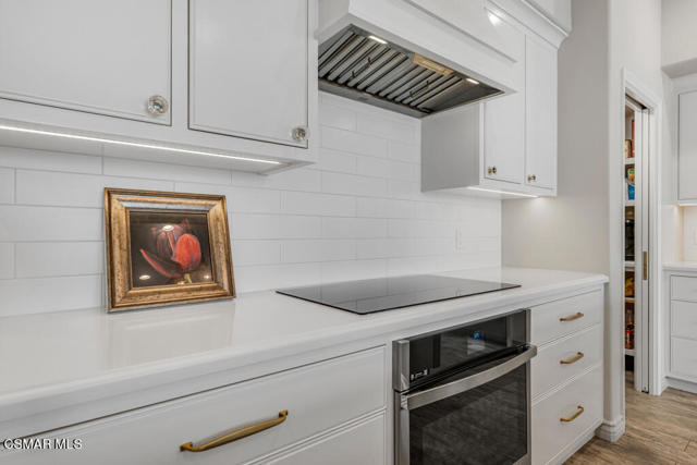 5937 Indian Terrace Drive, Simi Valley CA: https://media.crmls.org/mediaz/1e30d4fb-df78-450a-b08b-bc7caabe505e.jpg