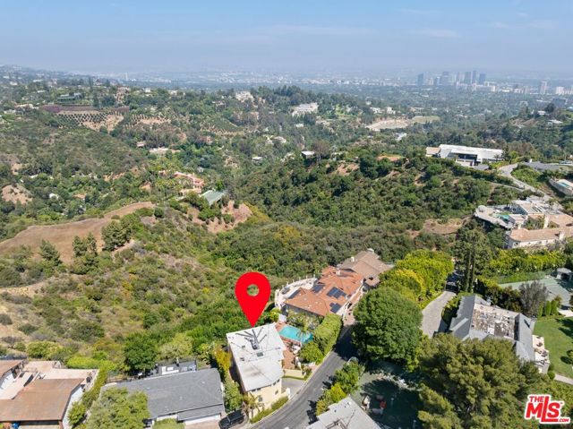 1244 Stradella Road, Los Angeles CA: https://media.crmls.org/mediaz/1e31378b-e29a-4e8e-84b2-5c0b5ee01f7c.jpg