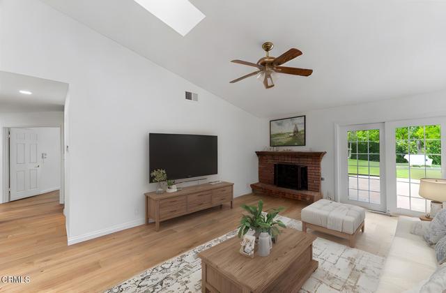 6861 Aviano Drive, Camarillo CA: https://media.crmls.org/mediaz/1e314c96-d9b7-4f9b-a813-f6c1e865de51.jpg