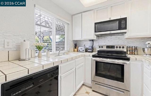 Image 5 of 19 For 2024 Galway Dr