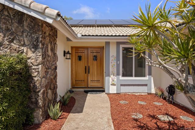 1510 2 Orangeview Dr,  CA: https://media.crmls.org/mediaz/1e3187a9-5495-48ac-b6d5-a99b850e3fab.jpg