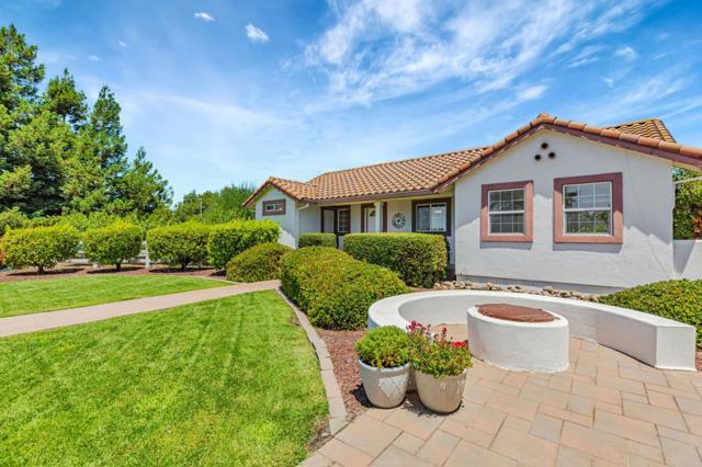 1152 Little River Drive, Hollister CA: https://media.crmls.org/mediaz/1e335f39-a0a9-496f-b8bb-3098b4f8e38f.jpg
