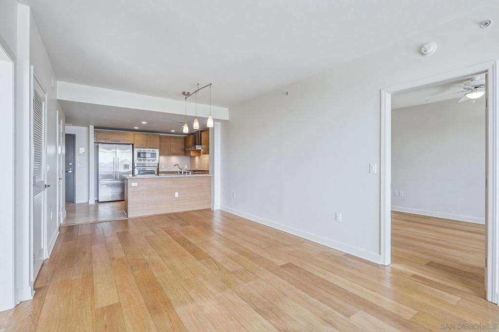 1431 Pacific Highway - photo 14