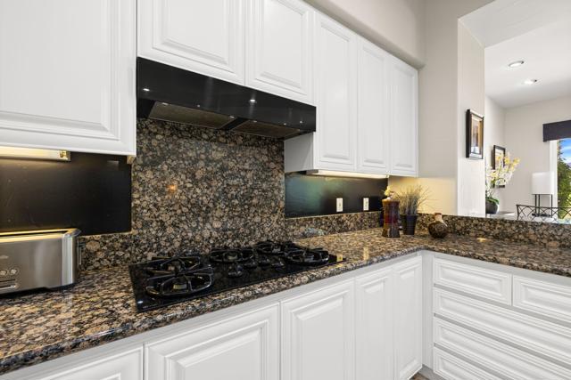 727 Arrowhead Drive, Palm Desert, CA 92211