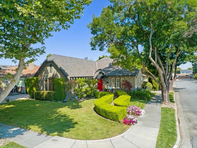 903 Michigan Avenue, San Jose CA: https://media.crmls.org/mediaz/1e35b51b-e6c8-4332-b9eb-13bdcf496c00.jpg