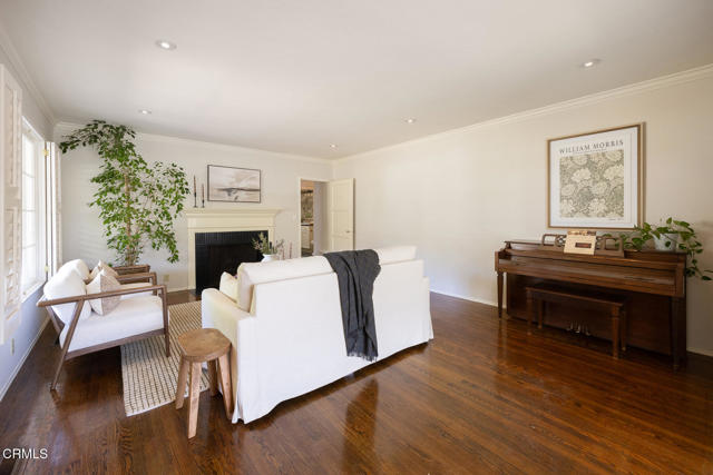 Detail Gallery Image 11 of 63 For 1480 Vista Ln, Pasadena,  CA 91103 - 3 Beds | 2 Baths