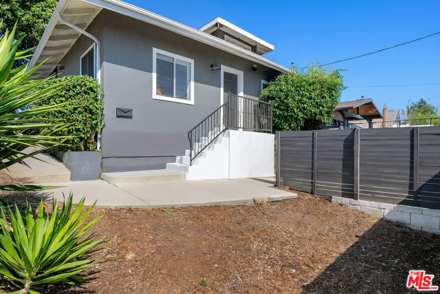 5375 Raphael Street, Los Angeles CA: https://media.crmls.org/mediaz/1e370cbc-6fb8-4d6e-be8f-43305ade1abc.jpg