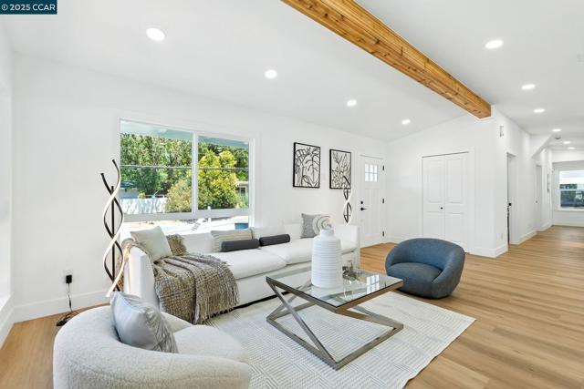 1717 Springbrook Rd, Lafayette CA: https://media.crmls.org/mediaz/1e38392f-6a3c-40fe-bc61-24fd718b30fa.jpg