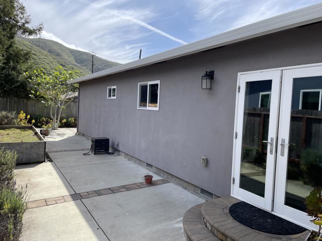 1676 Toledo Court, Pacifica CA: https://media.crmls.org/mediaz/1e38e1a7-da84-47e6-a924-4aac05c446cd.jpg