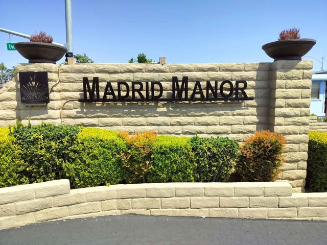 1401 El Norte Pkwy, San Marcos CA: https://media.crmls.org/mediaz/1e394591-48d6-434a-b3cf-75604685bbbb.jpg