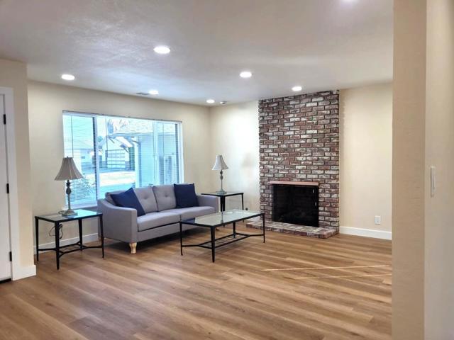 315 Colleen Court, Morgan Hill CA: https://media.crmls.org/mediaz/1e39471b-0d47-4252-8fce-6533836c3baa.jpg