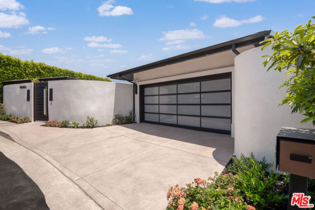 Drew Fenton | 17438 Revello Drive Pacific Palisades CA | MLS: 6728297